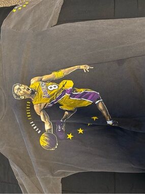 Kobe Bryant #8 Lakers Graphic Tee - Black with Yellow & Purple